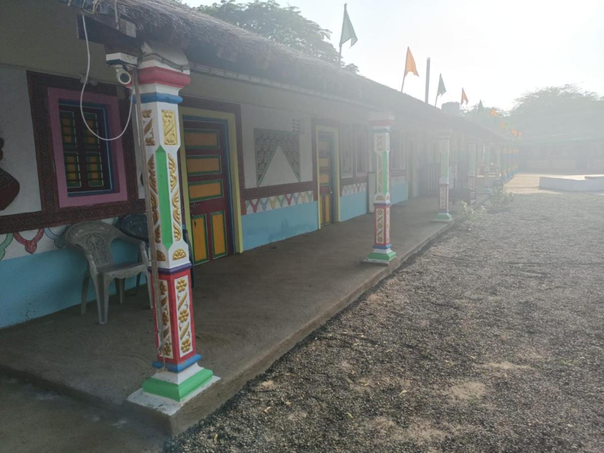 Hodka Rann Bhumi Homestay Resort מראה חיצוני תמונה